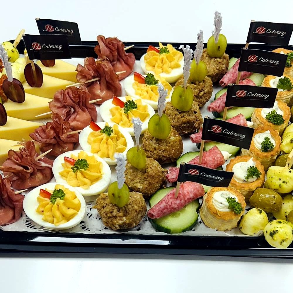Luxe hapjesschotel met koude hapjes